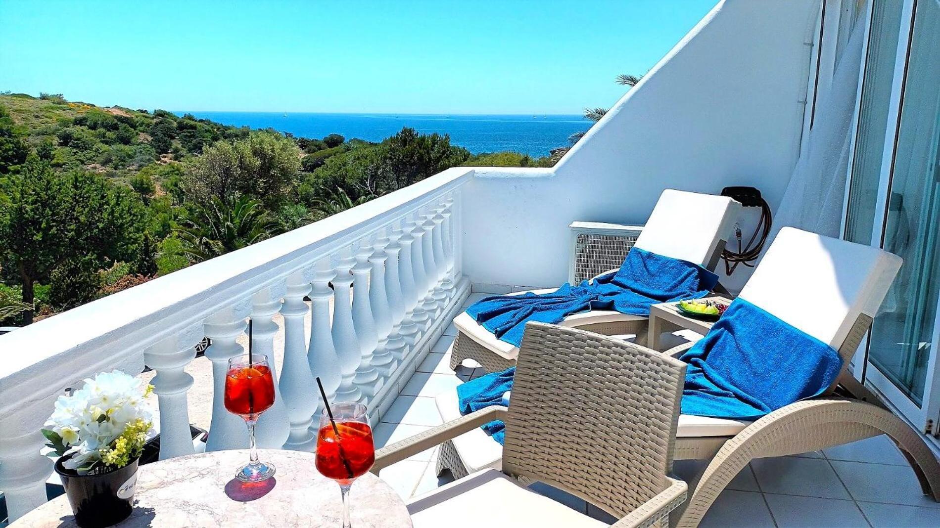 Dea Del Mare Complex In Front Of The Sea. Villa Sunion Eksteriør bilde